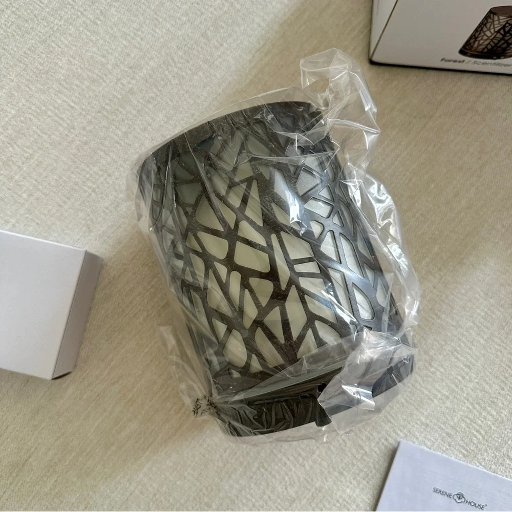 NWT SERENE HOUSE Ultrasonic‎ Aroma Diffuser w/ 7 LED Colors